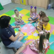 УЧАСНИКИ СТУДIЇ СТВОРЮЮТЬ ПЕРСОНАЖА ЧИТАКУ
